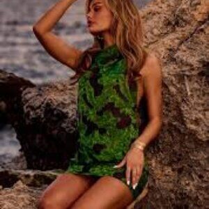 NWT - PrettyLittleThing Cowl Backless Bodycon Dress